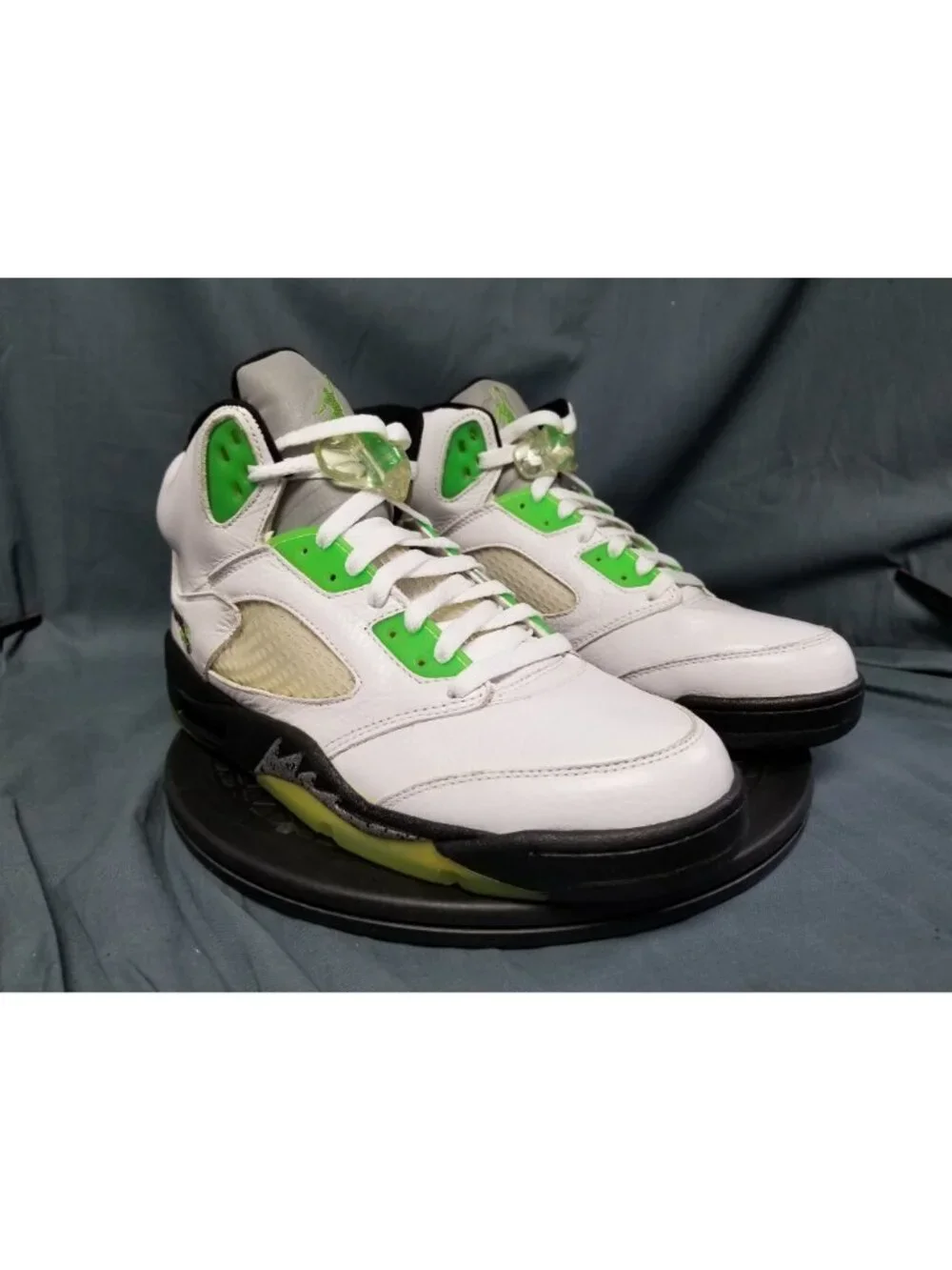Jordan 5 Retro Quai 54 White Mens 467827 105 Size 9 NEW IN BOX!